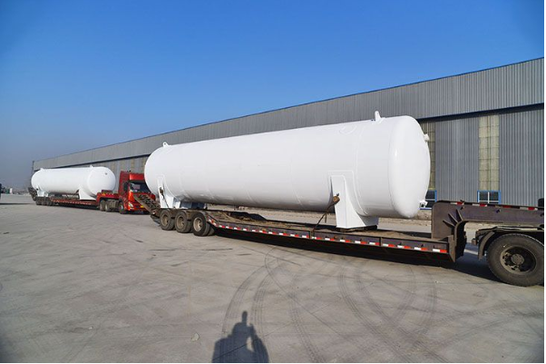 Liquid CO2 Storage Tank