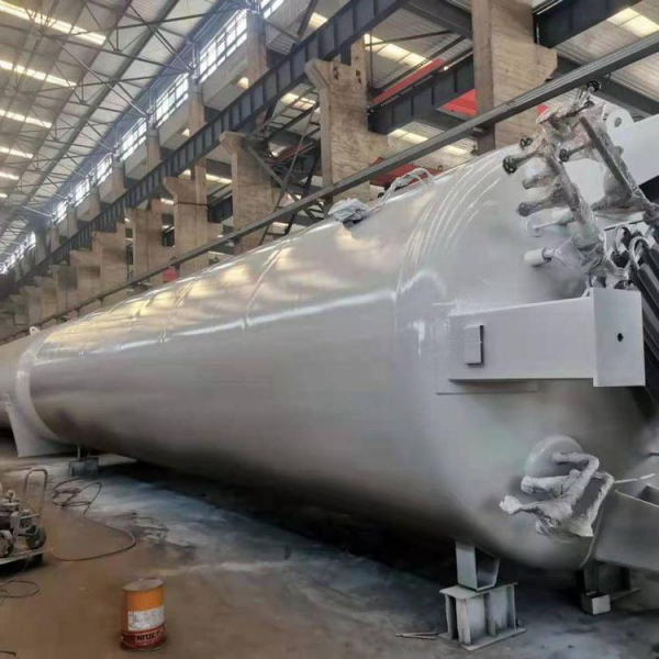 LNG Tank (1) LNG-Tank