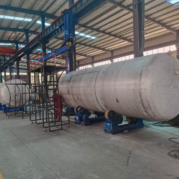 Liquid Carbon Dioxide Tank