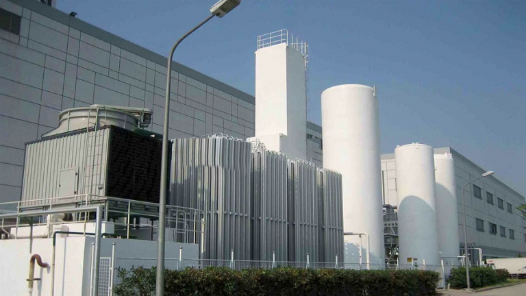 cryogenic storage tank