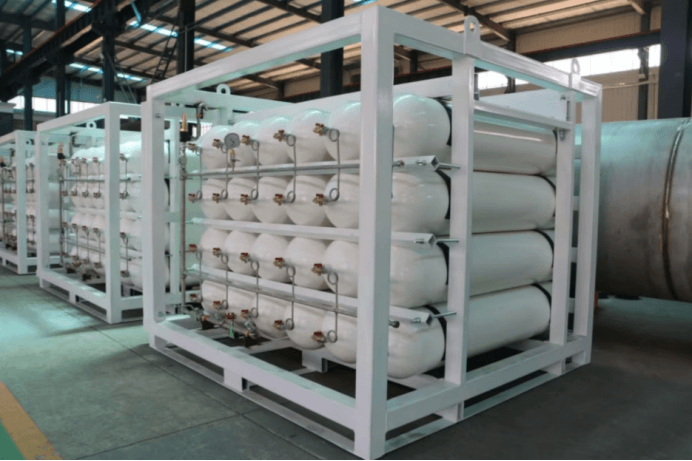 CNG cylinders group