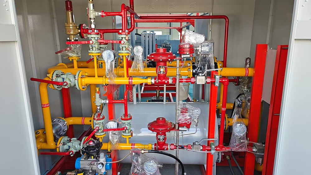 Compressed Natural Gas Pressure Regulating Skid
