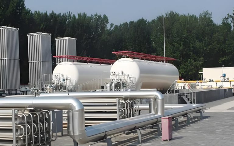 LNG Storage Tanks