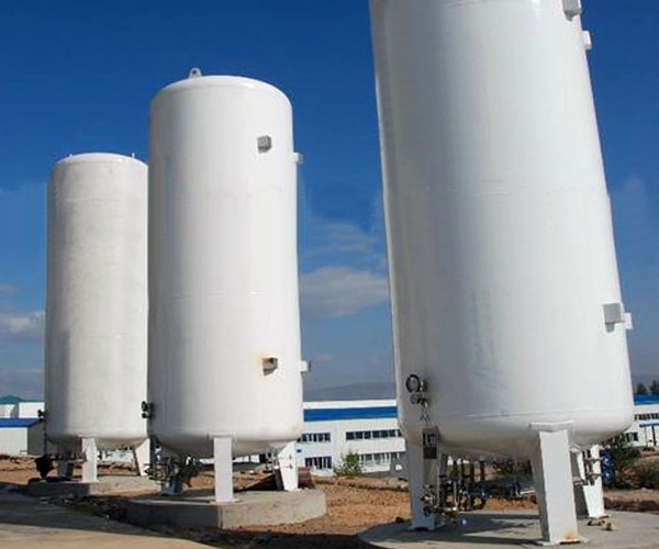 Liquefied natural gas storage tank