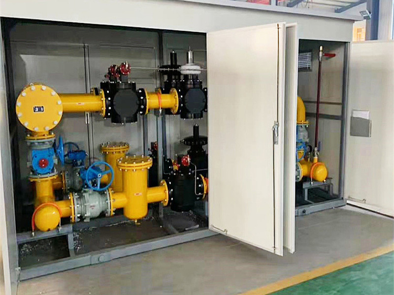 Natural gas pressure regulator