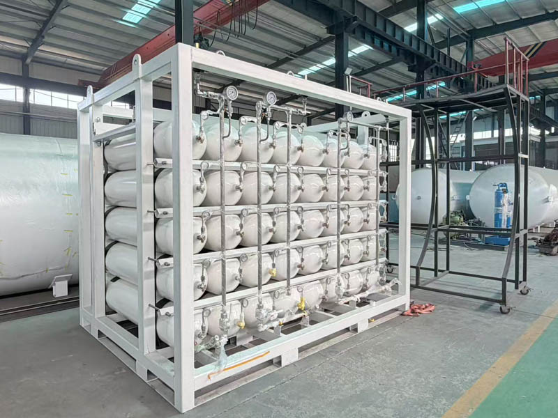 CNG Cylinder Bundle