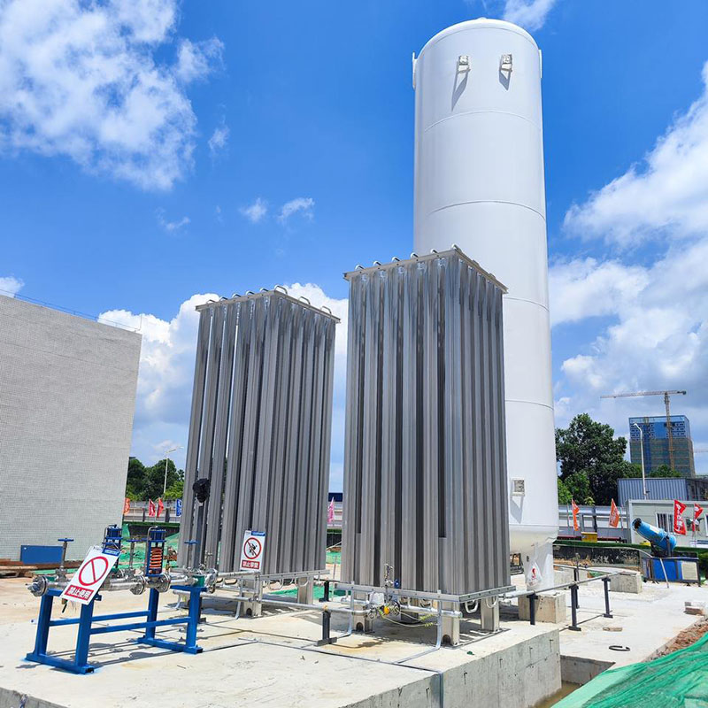 Liquid CO2 Tank