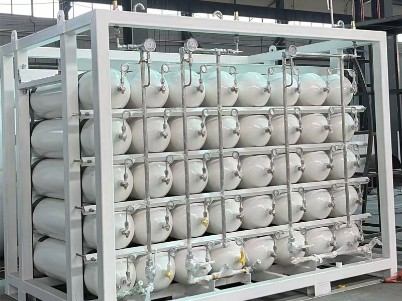 Skid‑Mounted CNG Cylinder Bundle