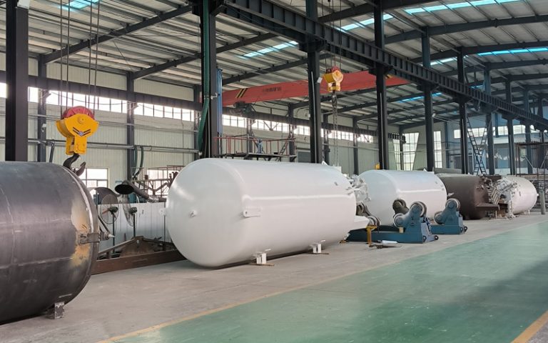 Liquid Argon Tank