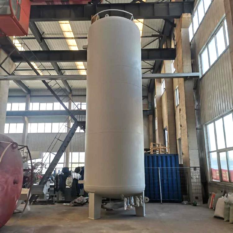 Liquid Nitrogen Storage Tank